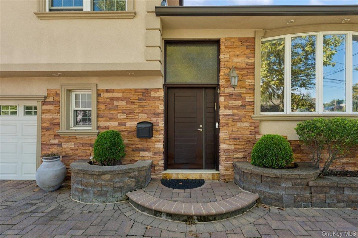 Single Family Amherst Nassau County, NY 11598, MLS-910840-4