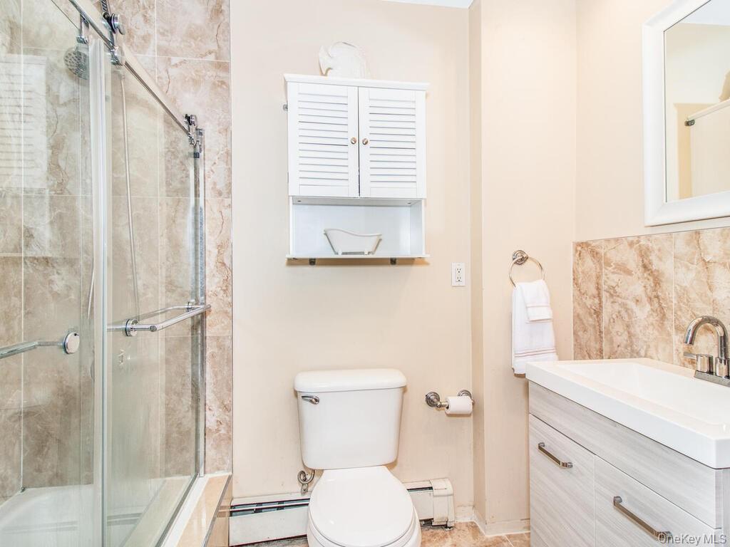 Single Family Baychester  Bronx, NY 10466, MLS-910865-4