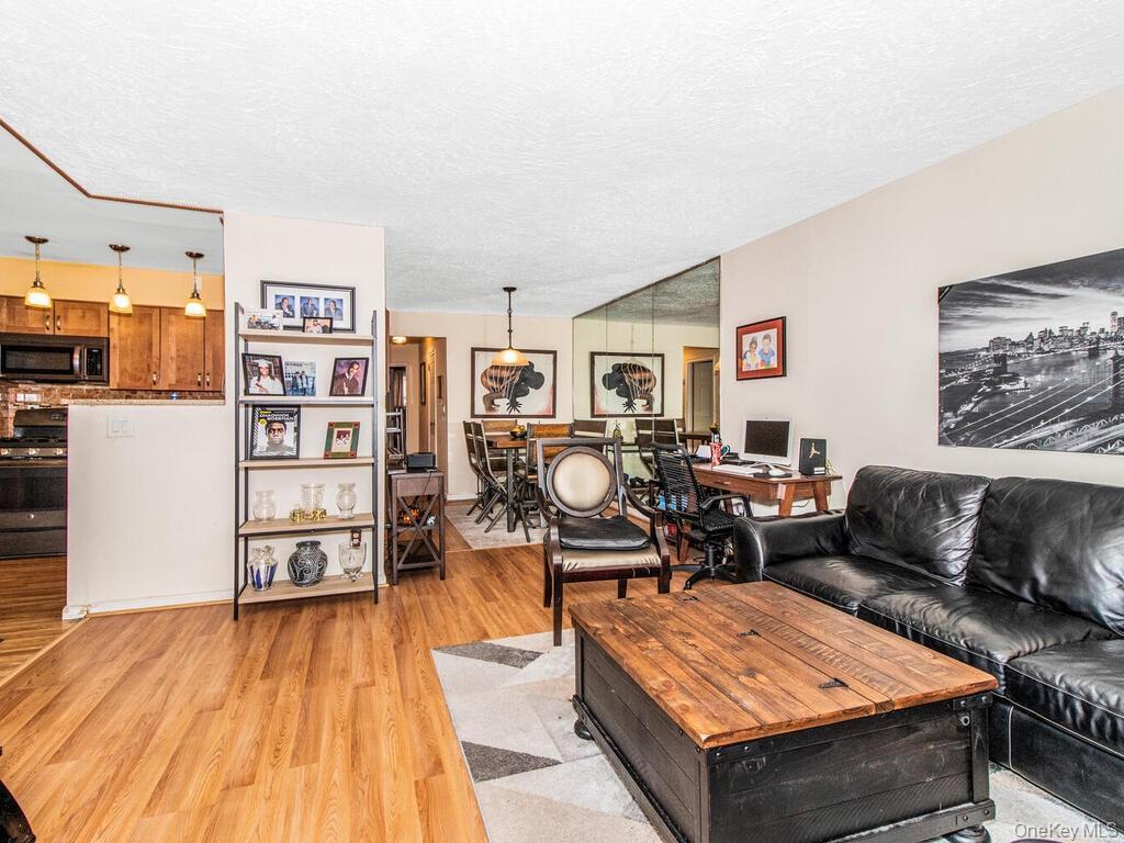 Single Family Baychester  Bronx, NY 10466, MLS-910865-7