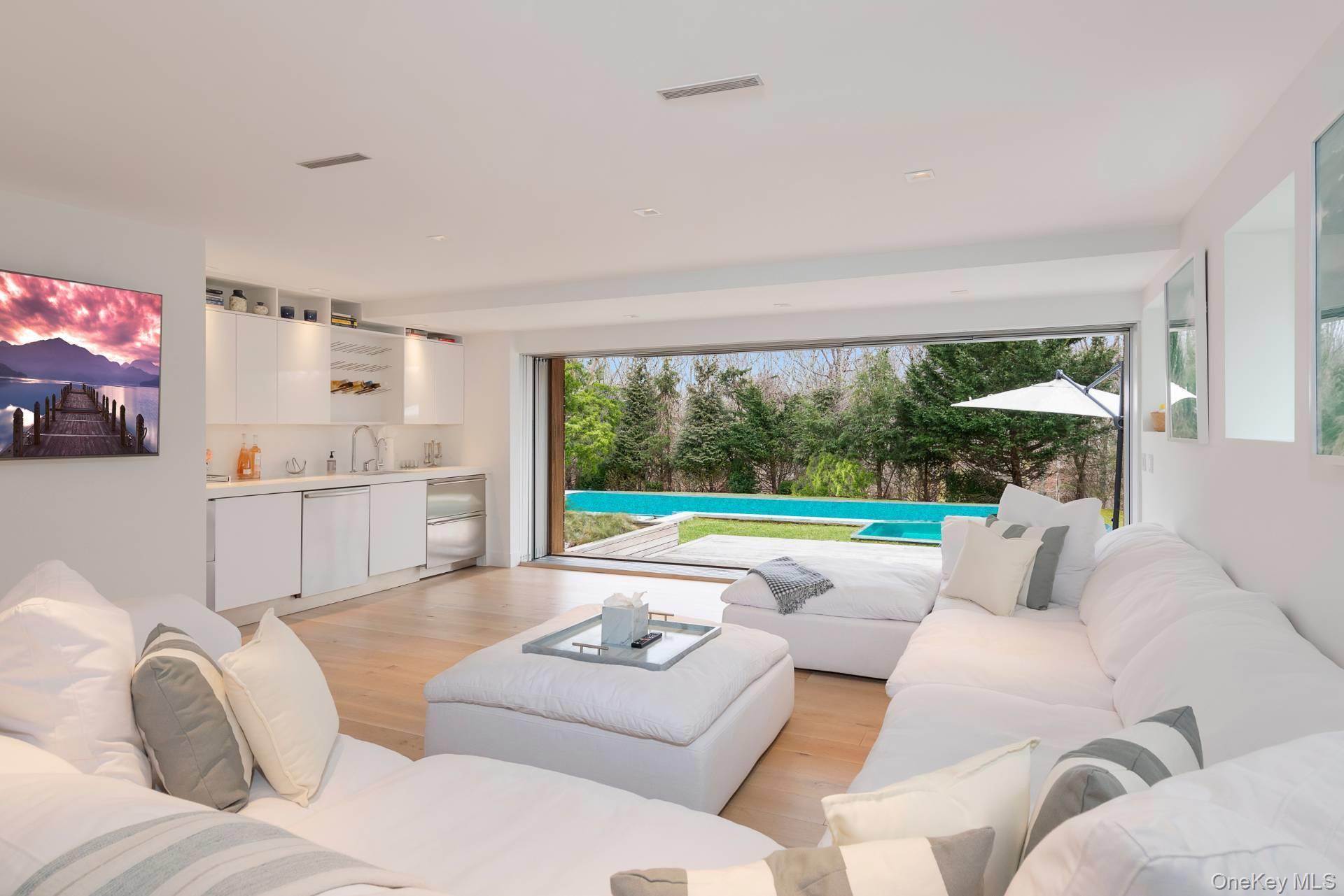 Single Family Tanager Suffolk County, NY 11976, MLS-910874-14