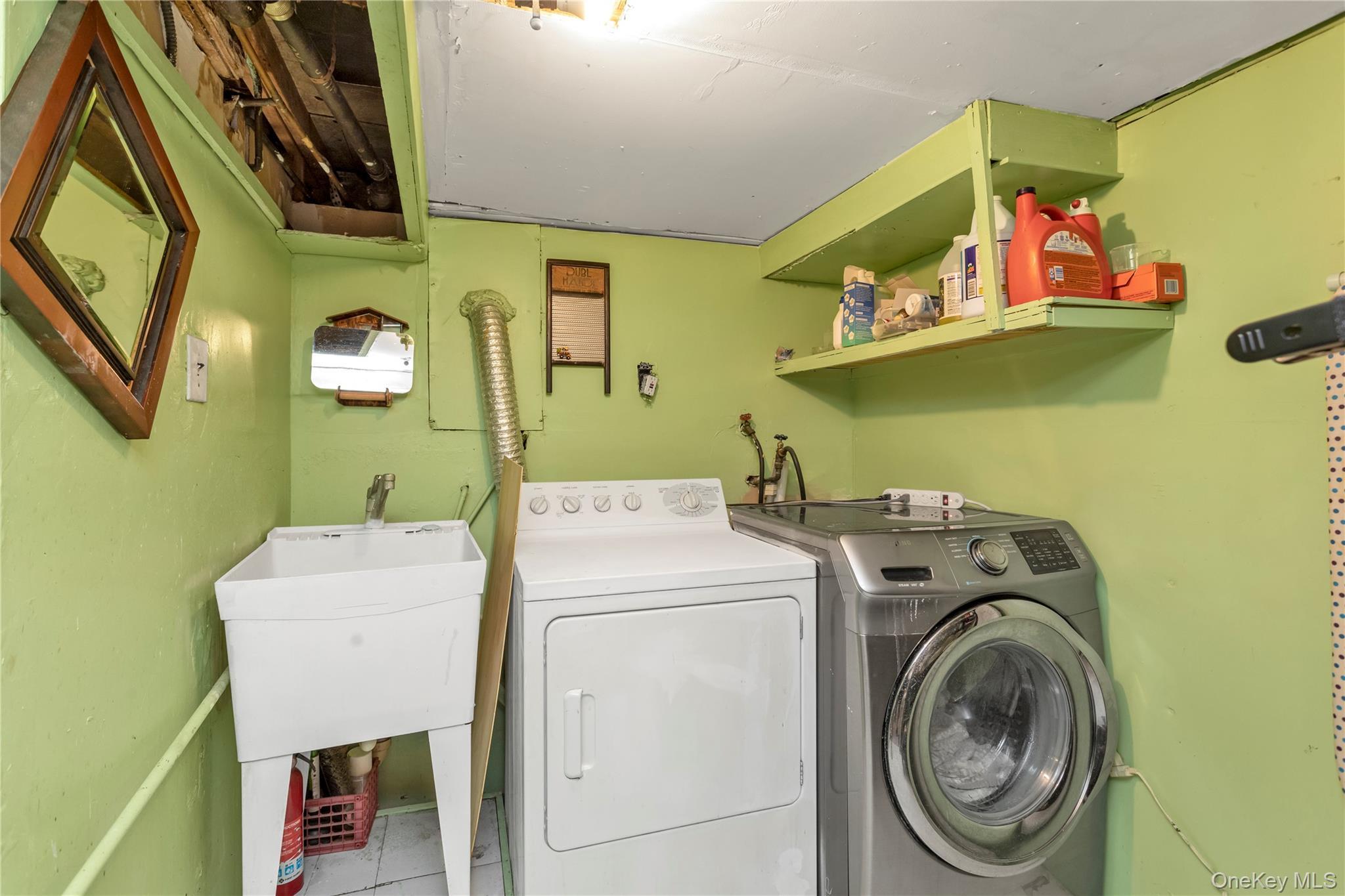 Single Family Harry Douglass  Queens, NY 11434, MLS-910939-16