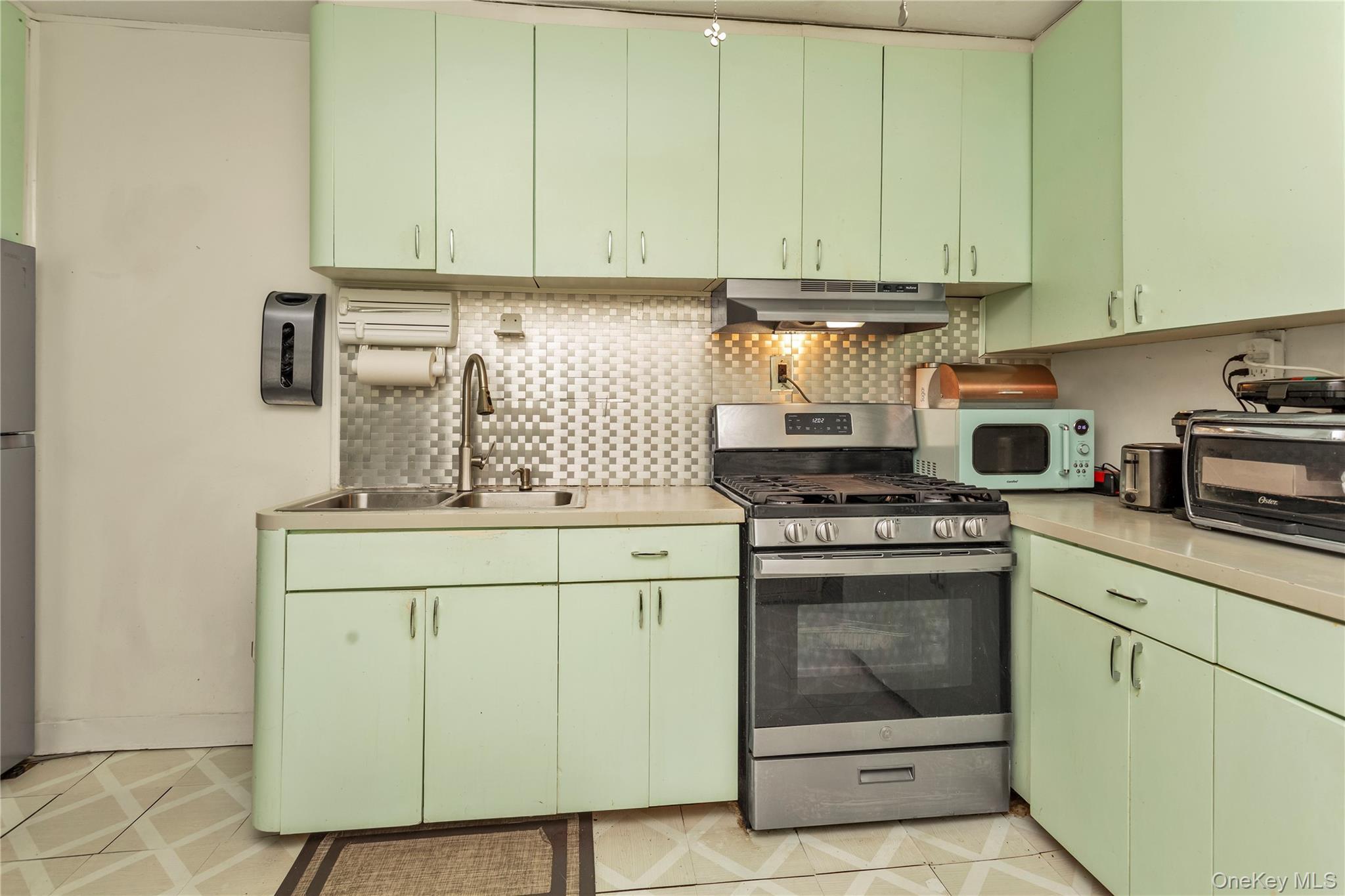 Single Family Harry Douglass  Queens, NY 11434, MLS-910939-9