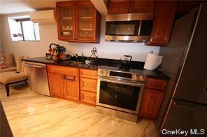 Single Family Hobart  Bronx, NY 10461, MLS-910947-18