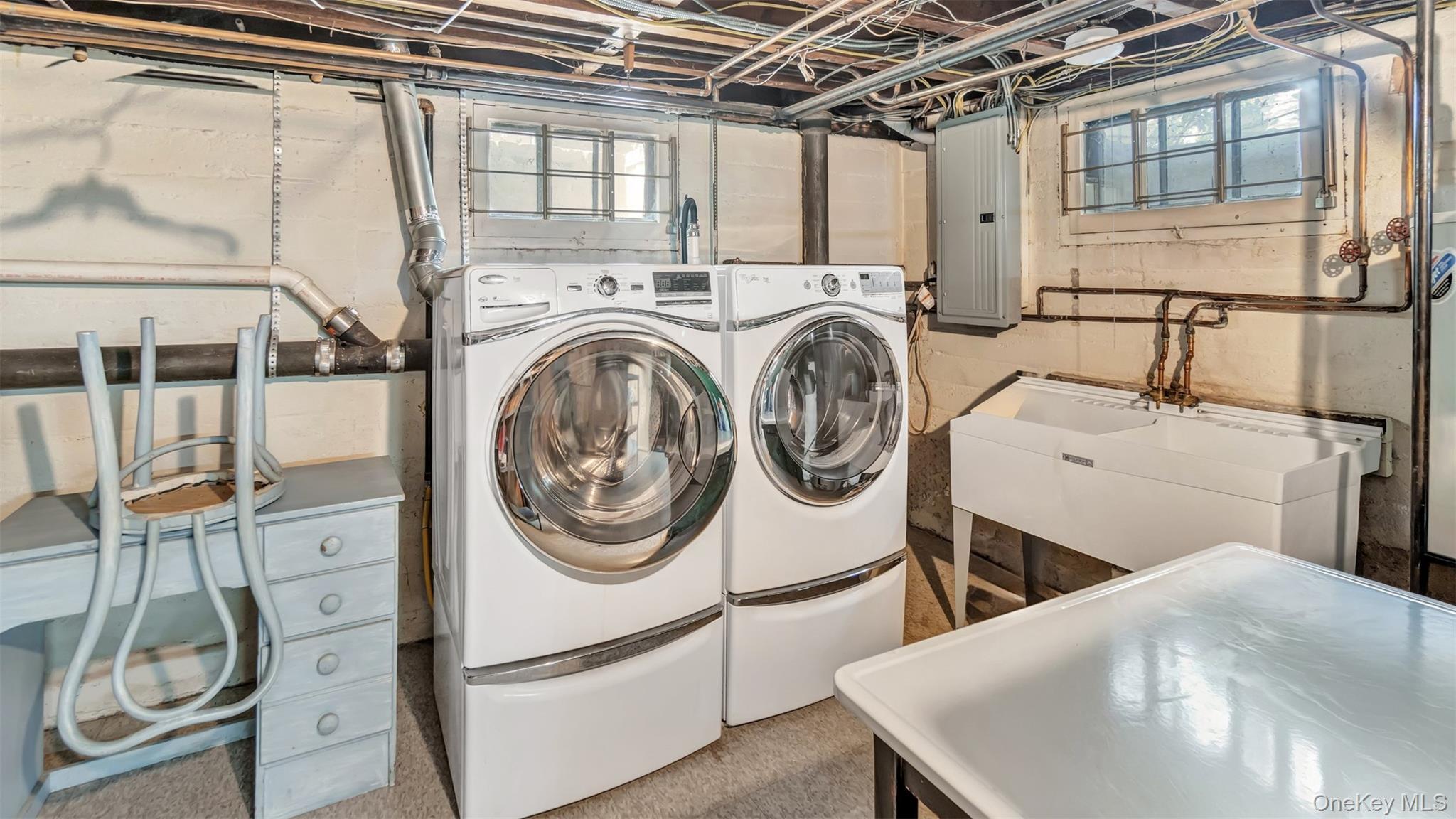 Single Family Carlton  Nassau County, NY 11565, MLS-910965-35