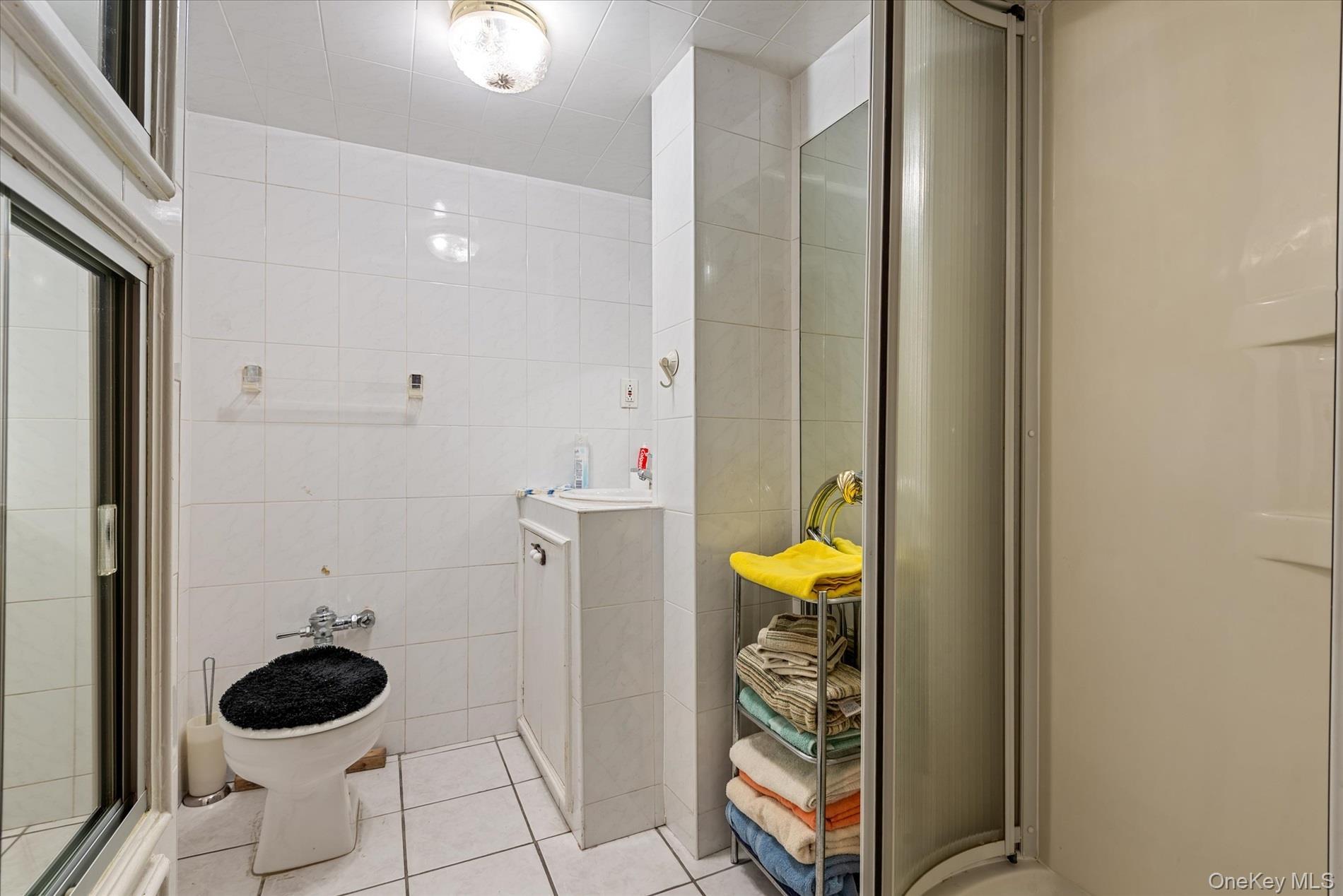 Single Family 85th  Queens, NY 11370, MLS-910968-16