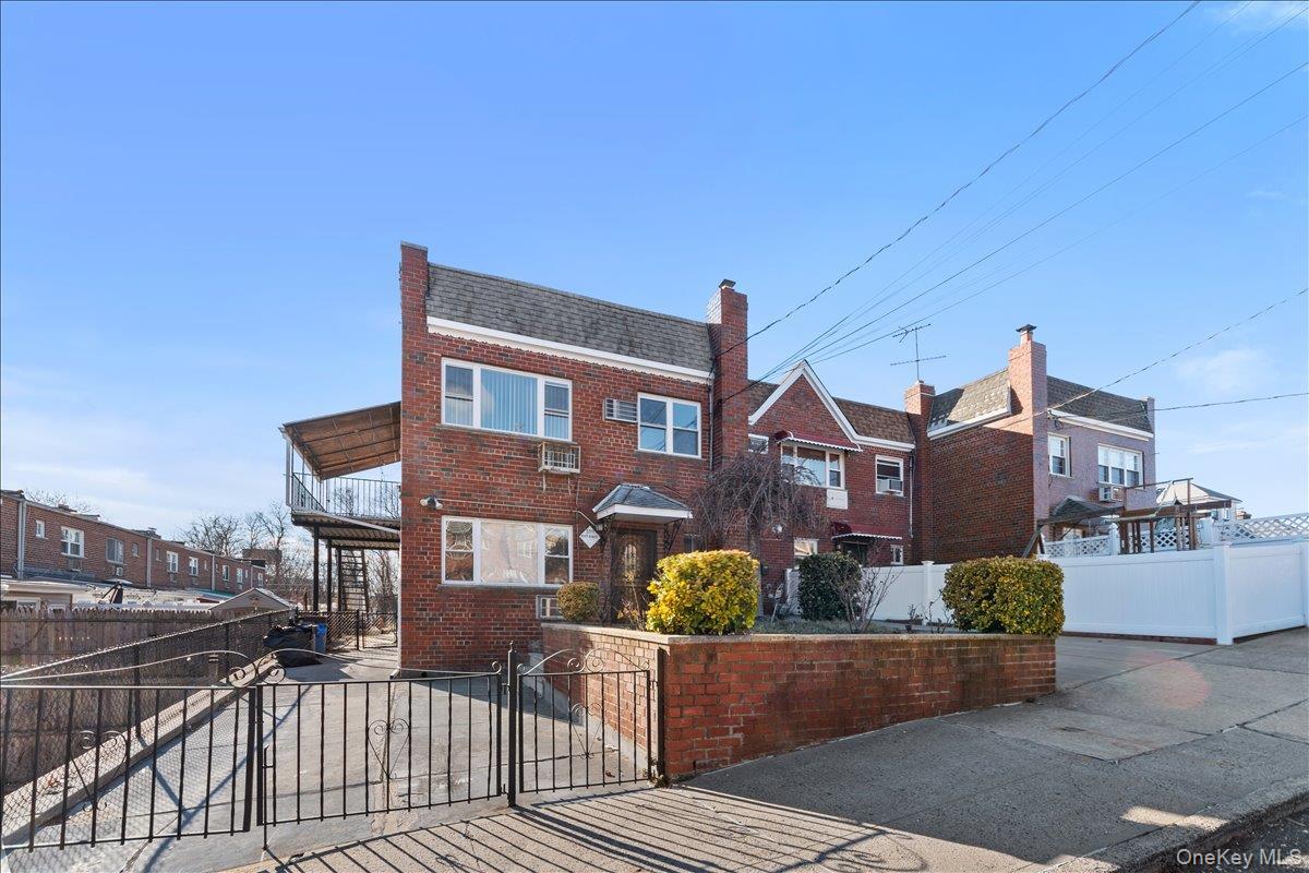 Single Family Mcowen Avenue  Bronx, NY 10475, MLS-910993-2