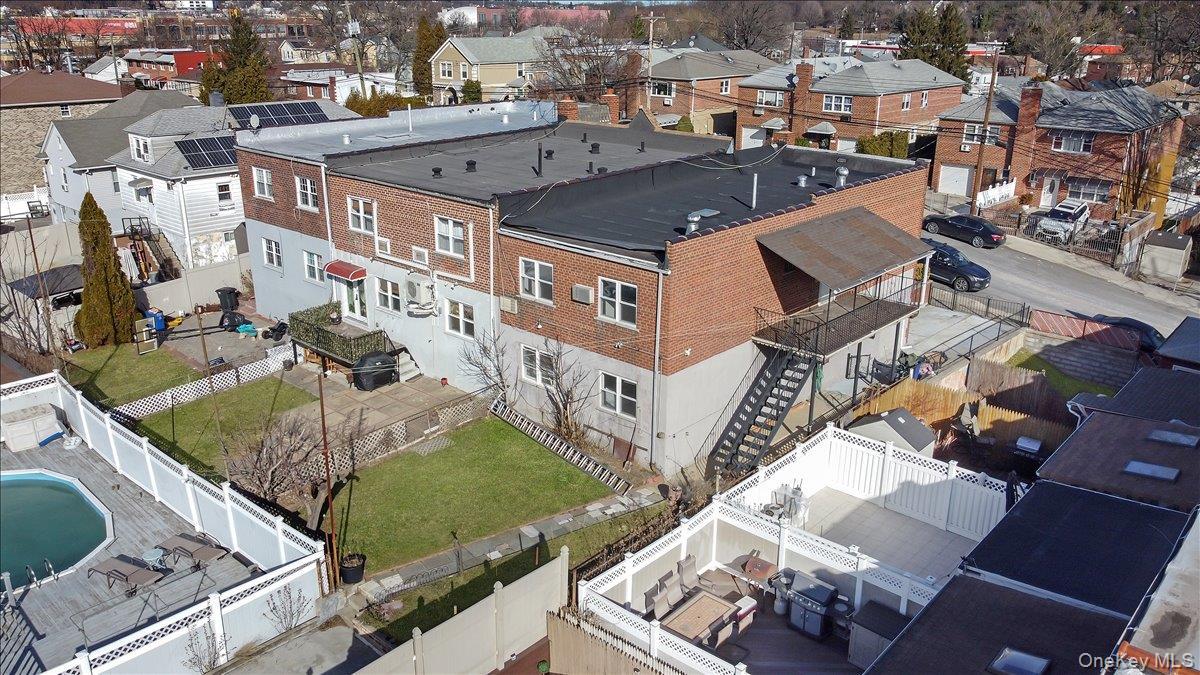 Single Family Mcowen Avenue  Bronx, NY 10475, MLS-910993-46