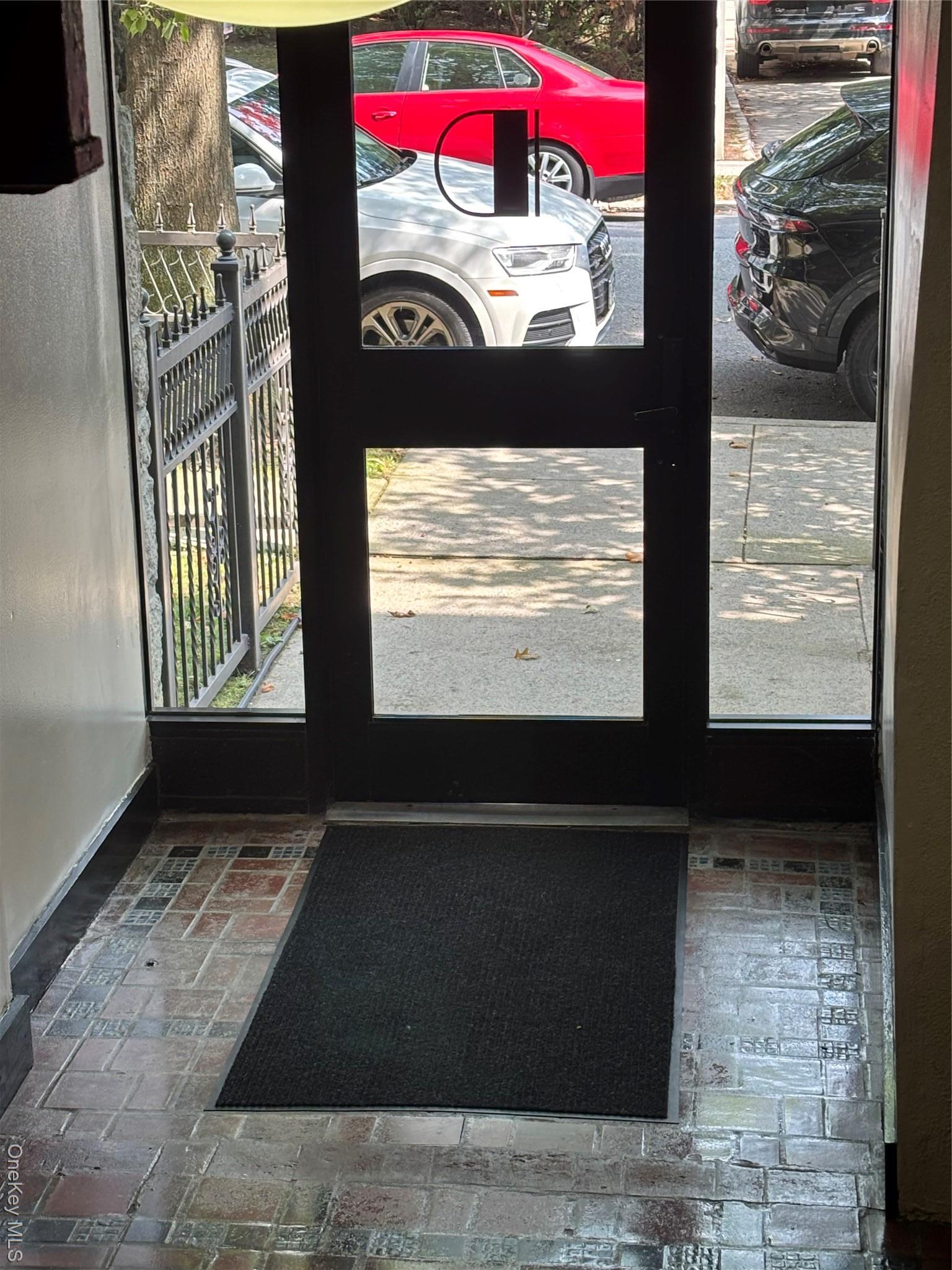 Coop Powells Cove Boulevard  Queens, NY 11357, MLS-910998-6