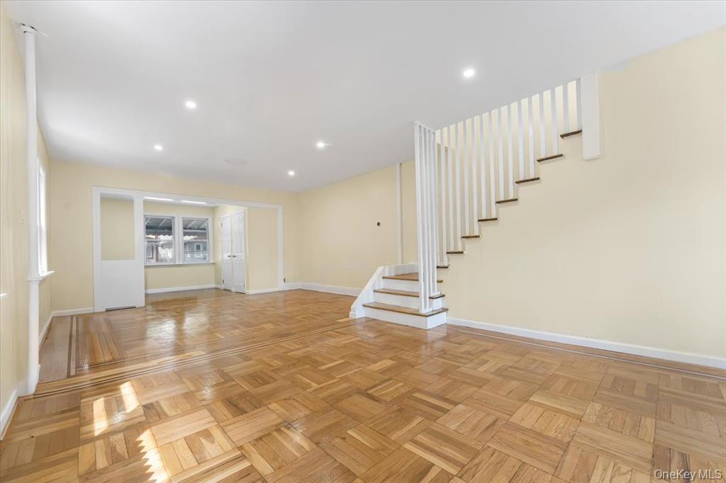 Single Family Wickham  Bronx, NY 10466, MLS-911007-11