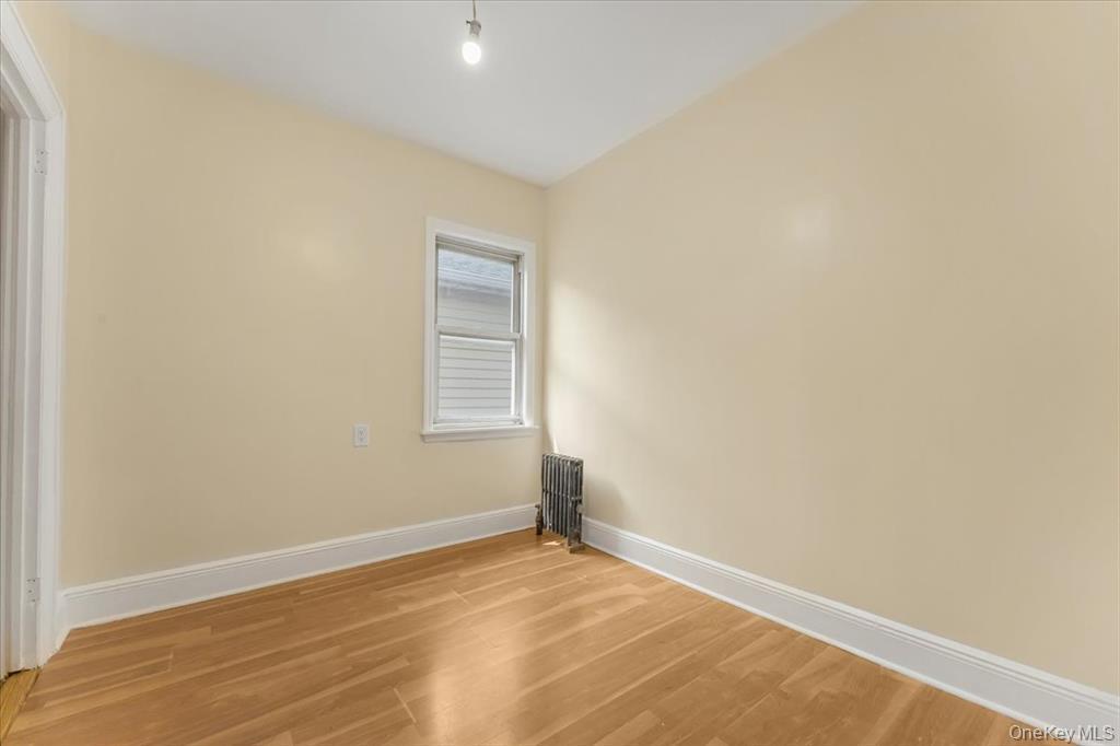 Single Family Wickham  Bronx, NY 10466, MLS-911007-15