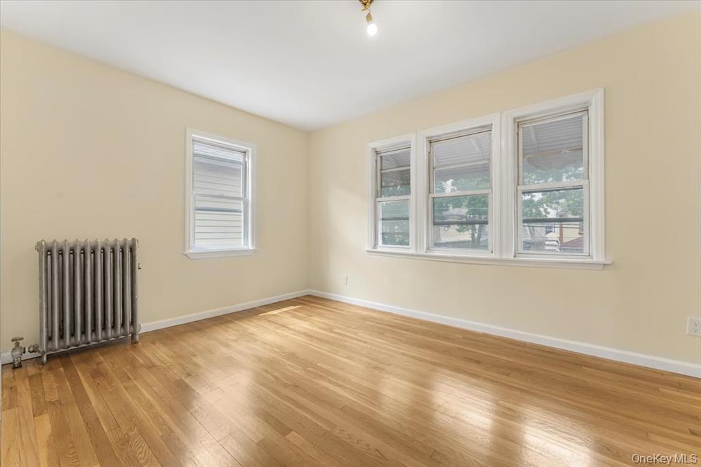 Single Family Wickham  Bronx, NY 10466, MLS-911007-16