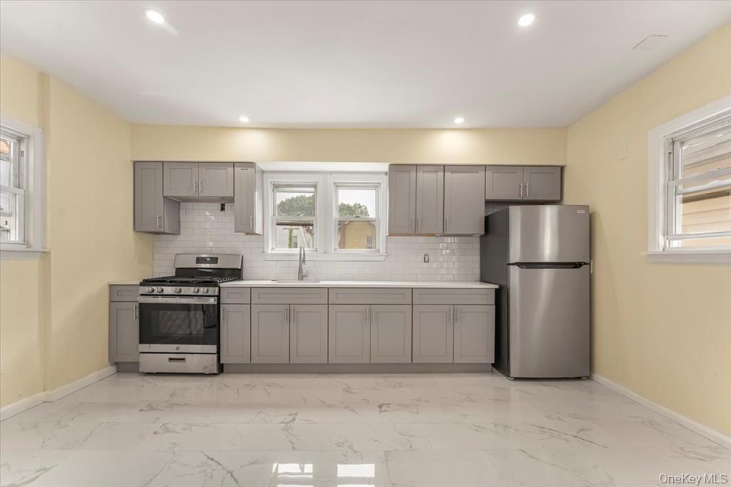 Single Family Wickham  Bronx, NY 10466, MLS-911007-6