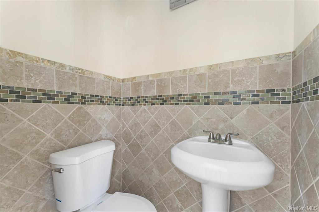 Single Family Wickham  Bronx, NY 10466, MLS-911007-8