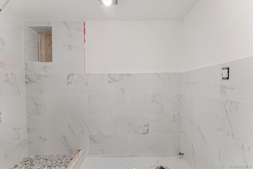 Single Family Wickham  Bronx, NY 10466, MLS-911007-9