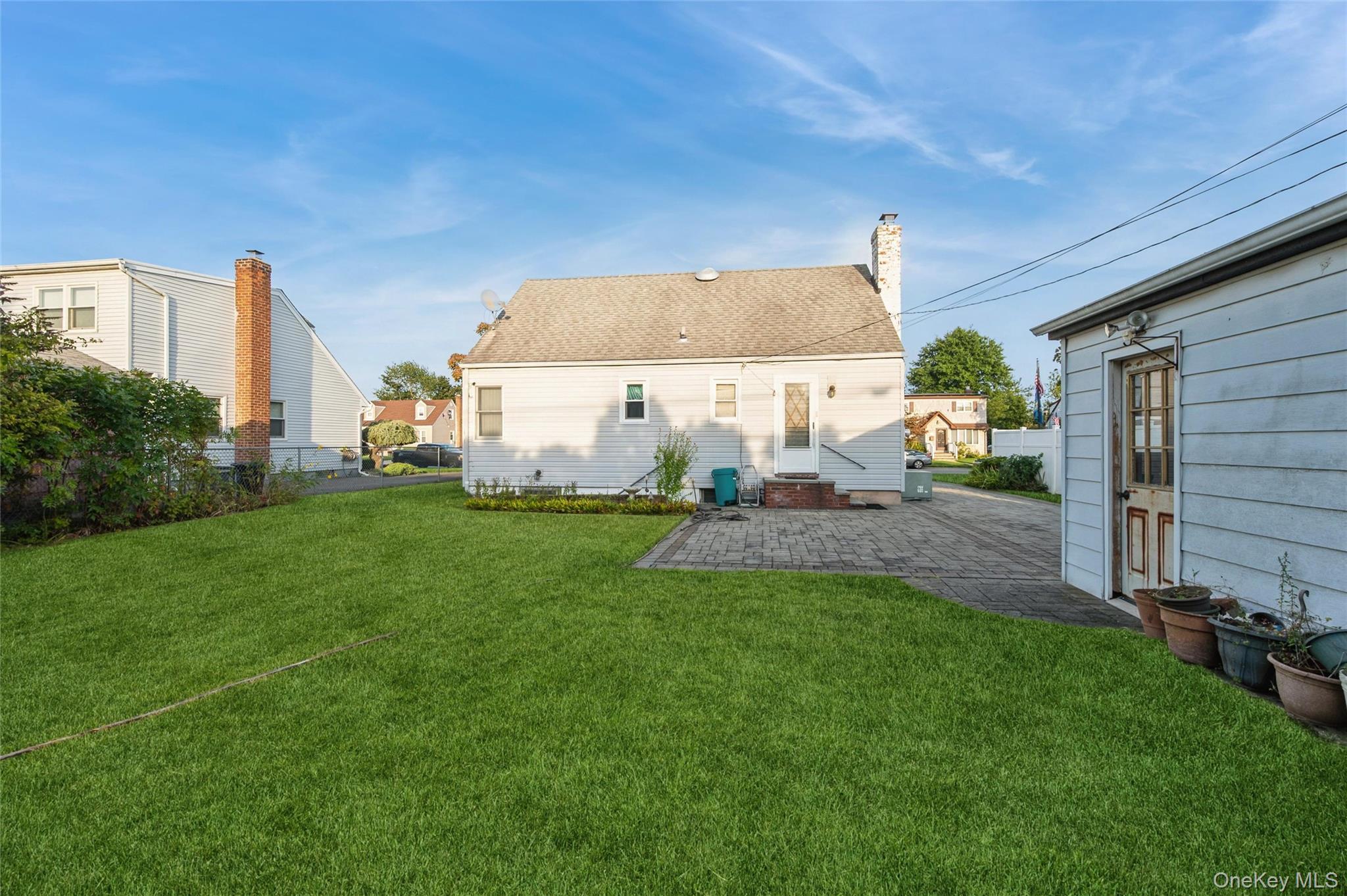 Single Family Cardinal Nassau County, NY 11756, MLS-911012-10