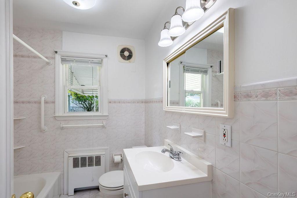 Single Family Storey  Westchester County, NY 10710, MLS-911040-11