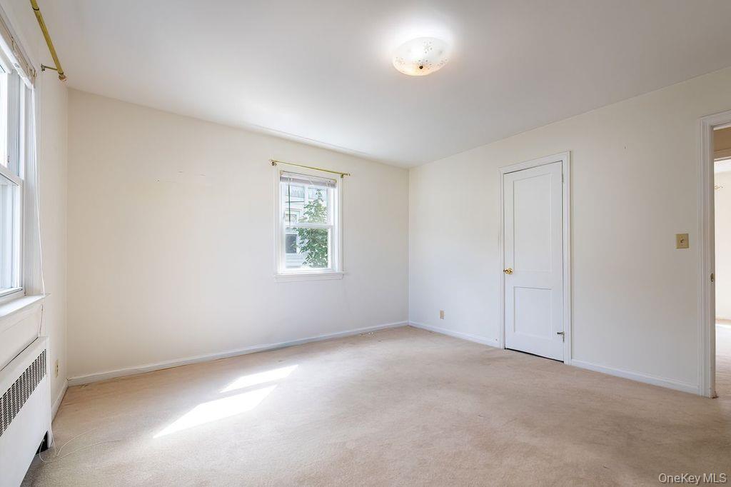 Single Family Storey  Westchester County, NY 10710, MLS-911040-16