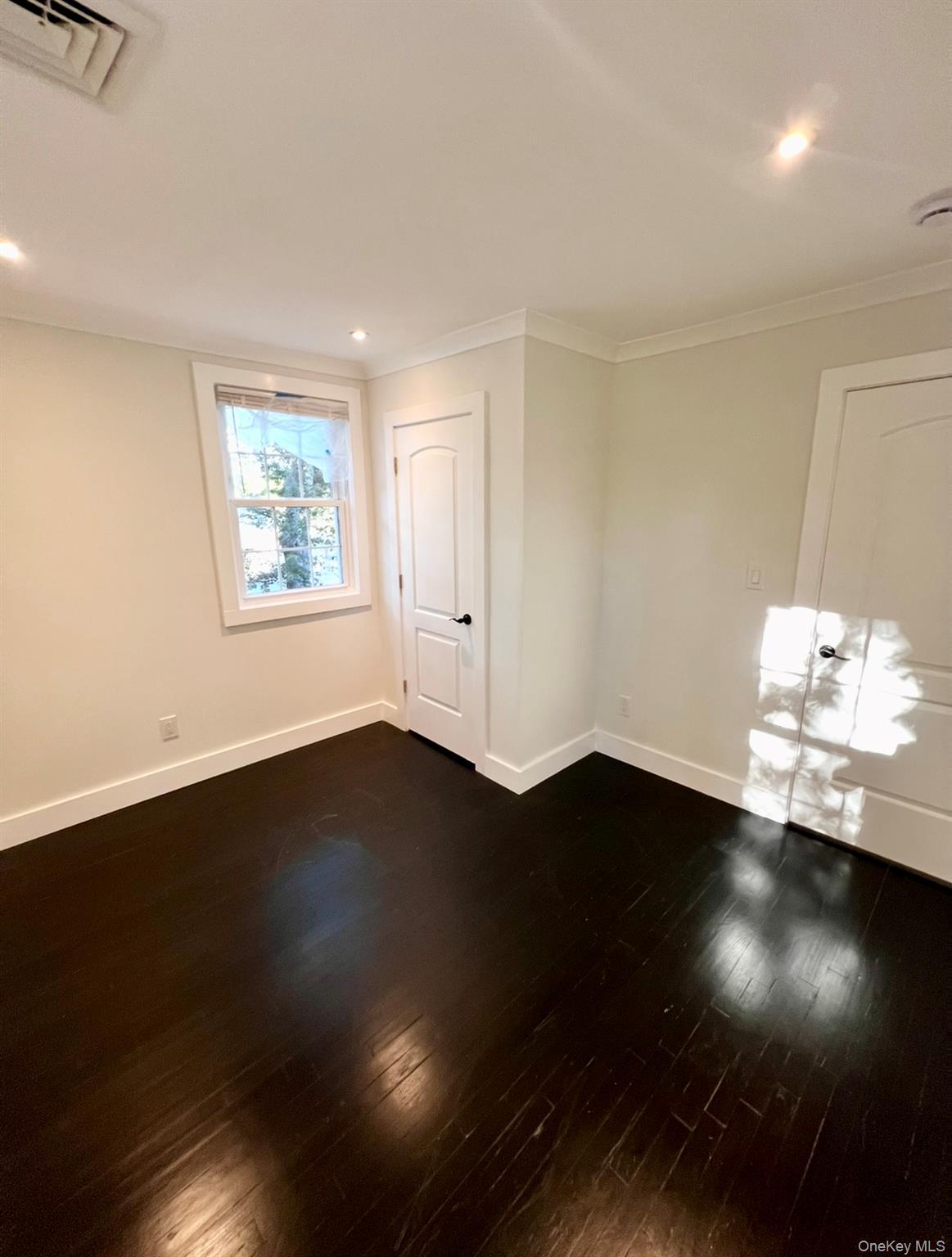 Single Family Locust Suffolk County, NY 11769, MLS-911049-17