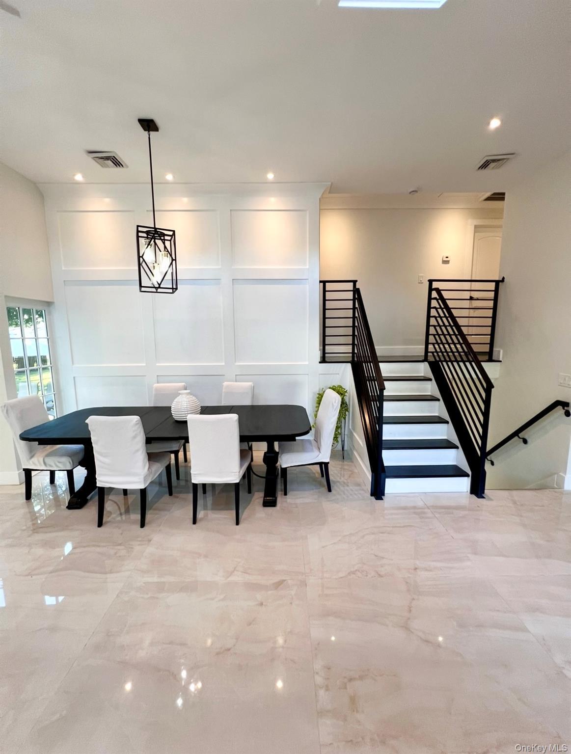 Single Family Locust Suffolk County, NY 11769, MLS-911049-5