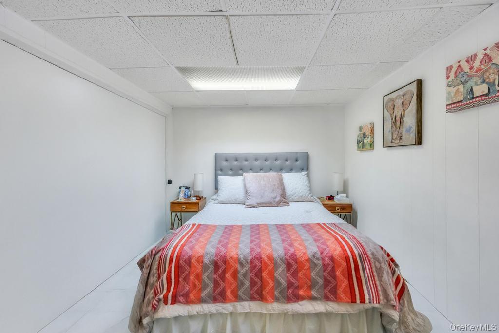 Single Family Park  Nassau County, NY 11580, MLS-911050-23