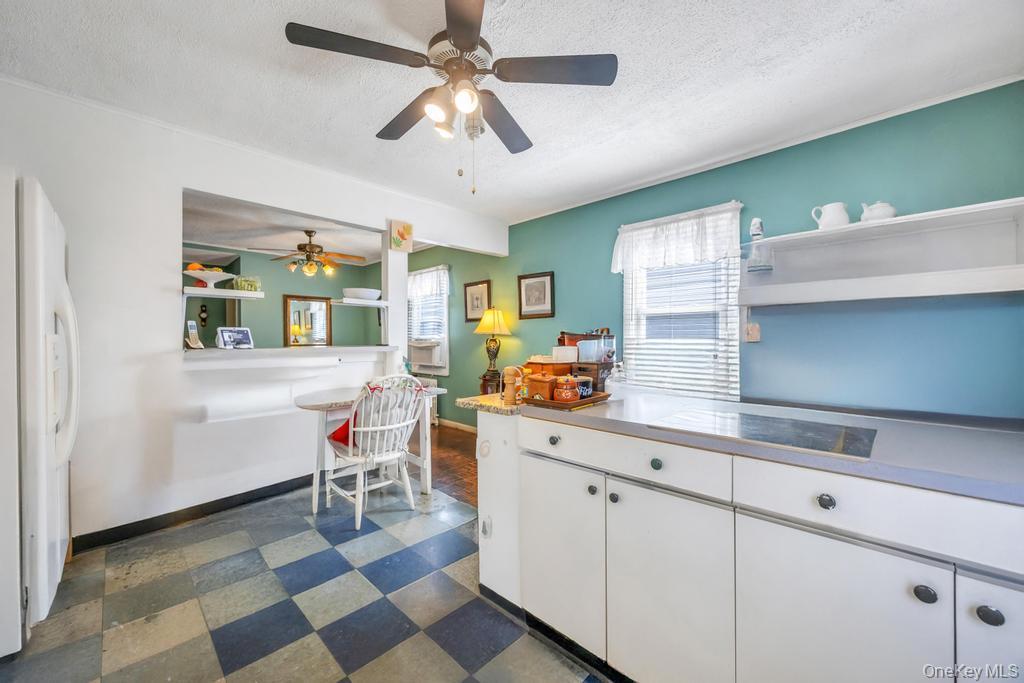 Single Family Park  Nassau County, NY 11580, MLS-911050-3