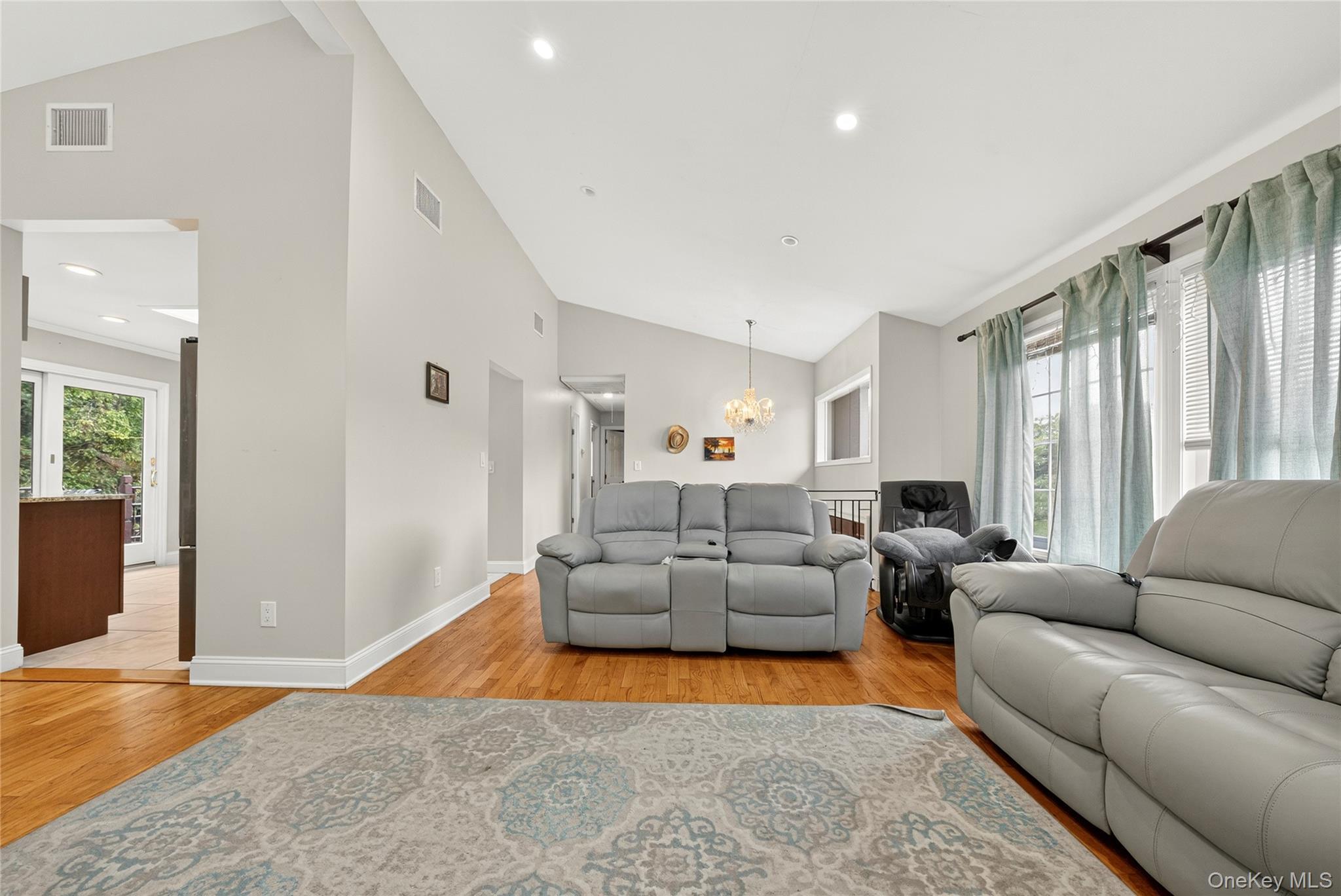 Single Family John F Kennedy  Rockland County, NY 10980, MLS-911064-10