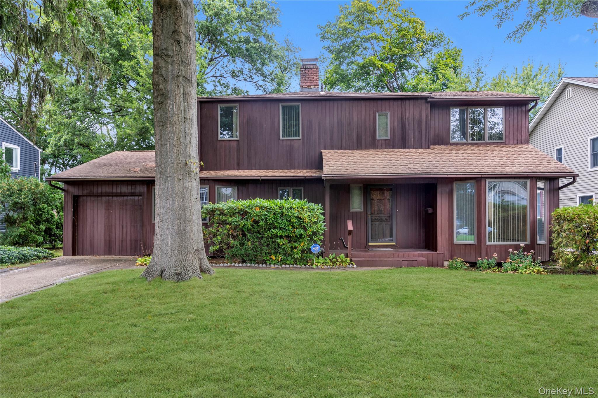 Single Family Hillturn Nassau County, NY 11577, MLS-911067-2