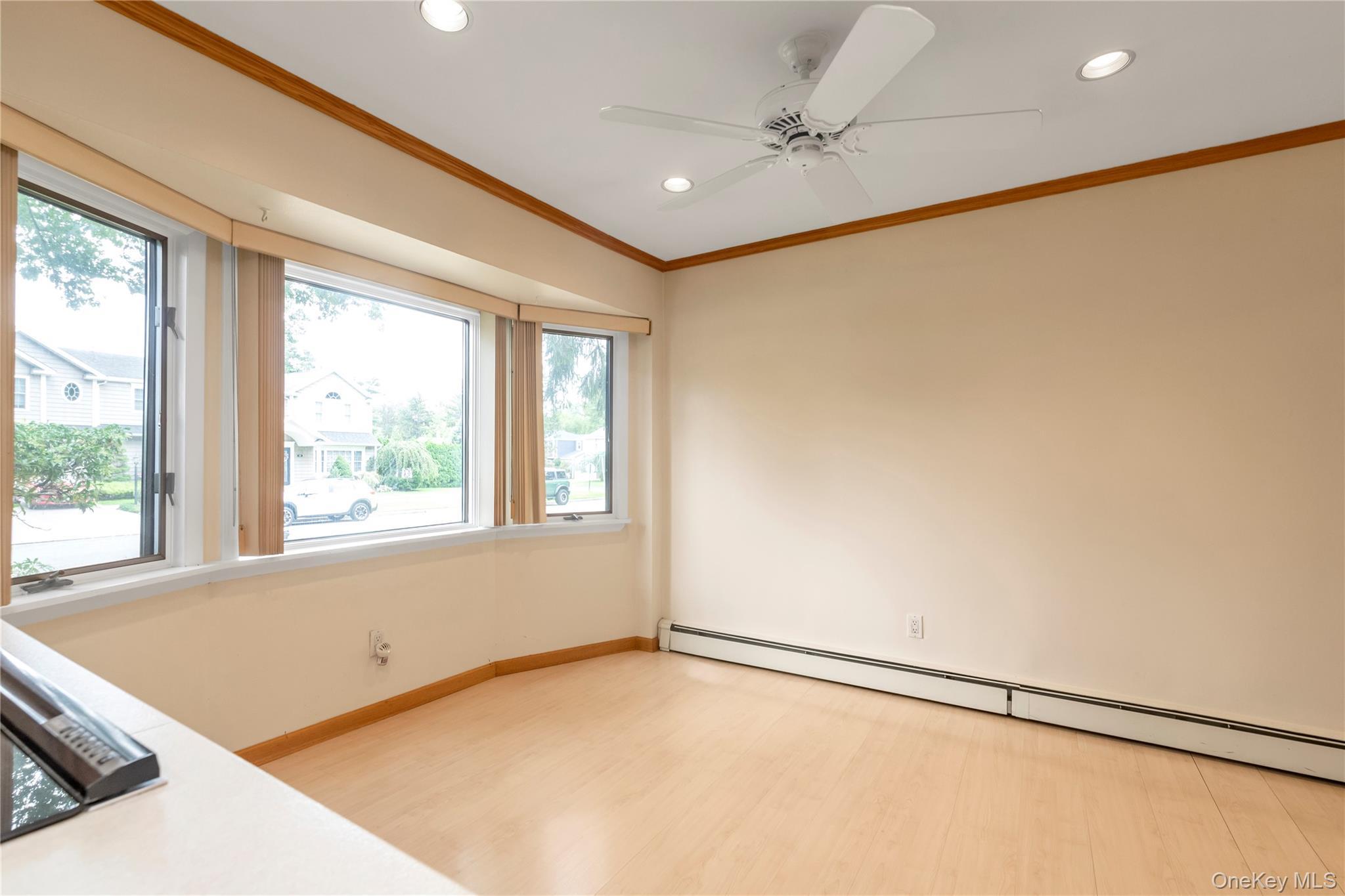 Single Family Hillturn Nassau County, NY 11577, MLS-911067-3