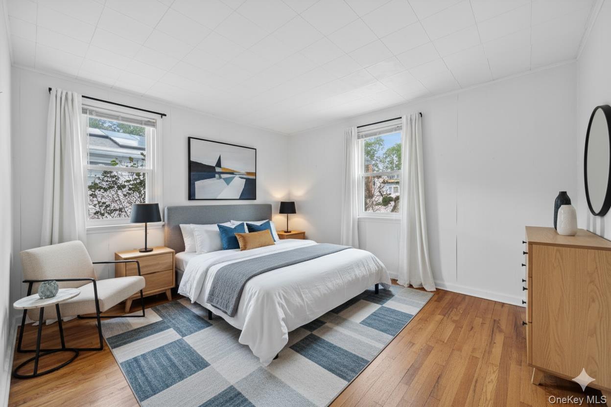 Single Family Hickory  Nassau County, NY 11709, MLS-911088-14