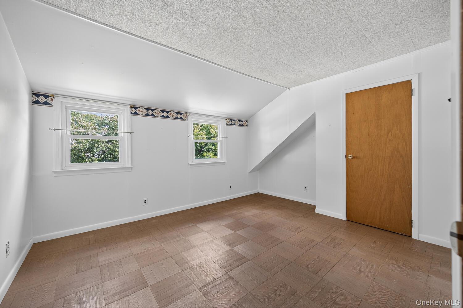 Single Family Hickory  Nassau County, NY 11709, MLS-911088-24