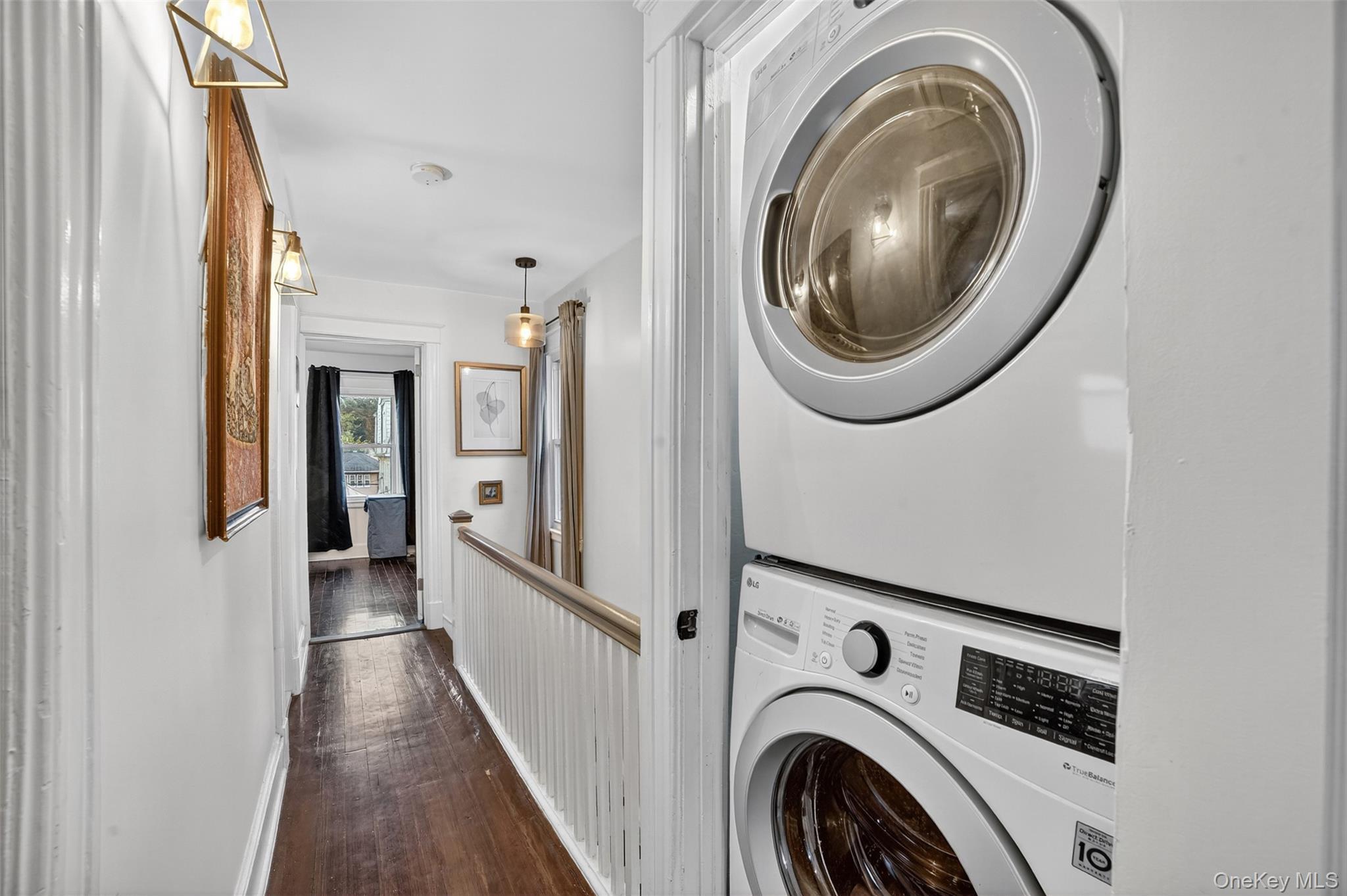 Single Family Beechwood  Westchester County, NY 10553, MLS-911157-24