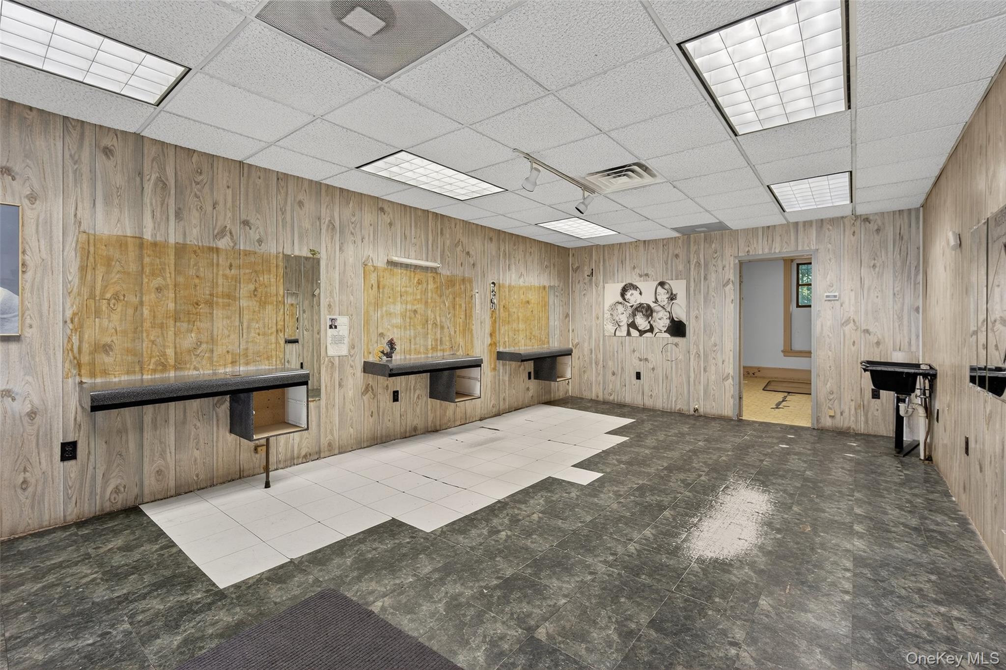 Single Family Liberty Orange County, NY 12550, MLS-911165-40