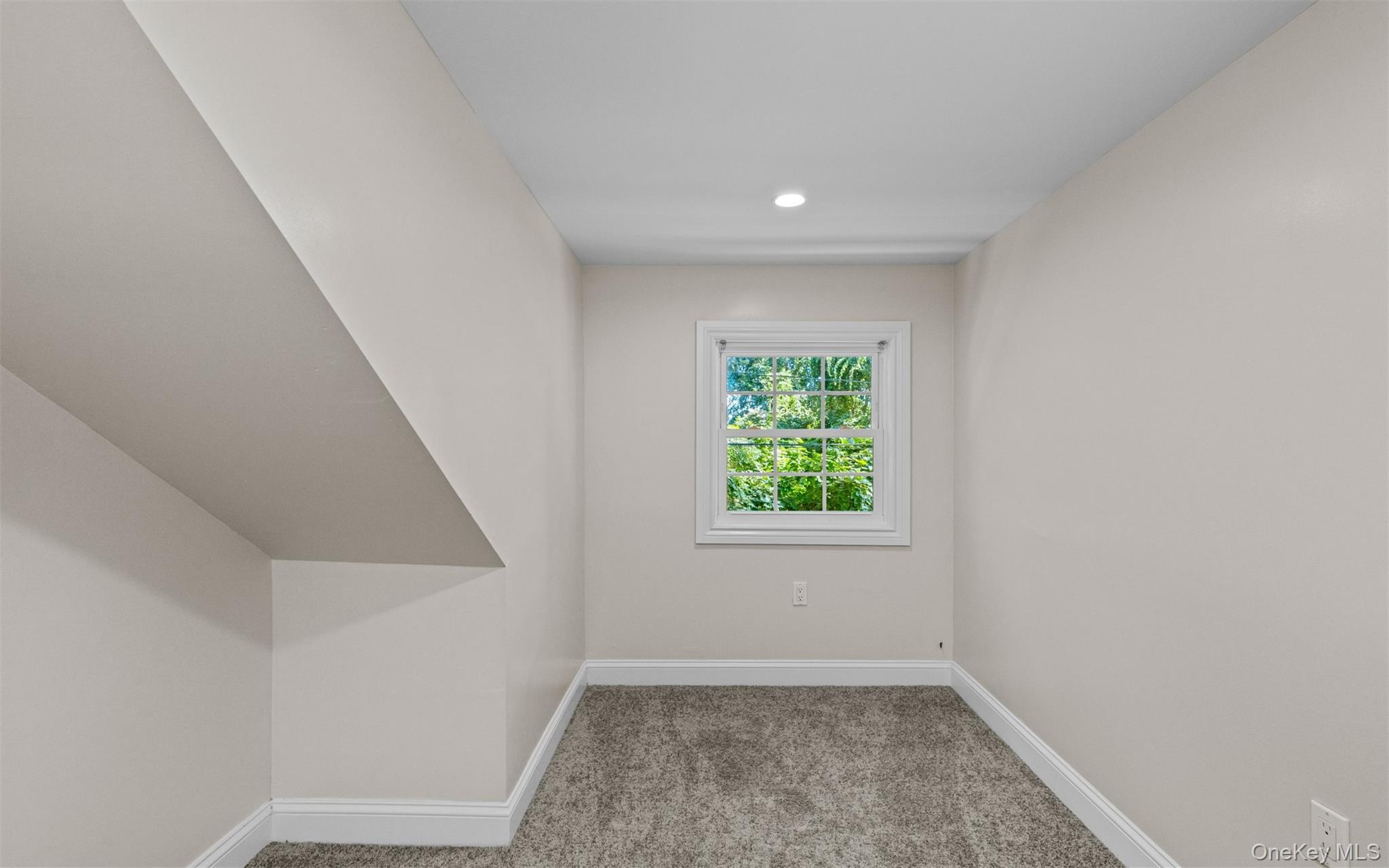 Single Family Ozone  Suffolk County, NY 11778, MLS-911201-16