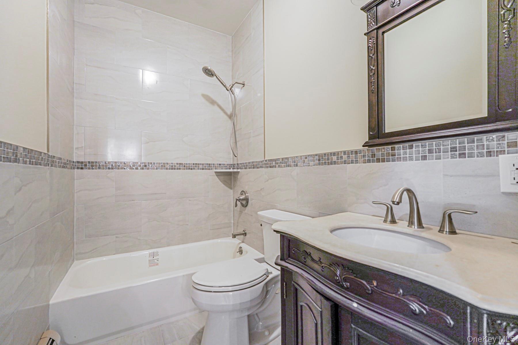 Single Family Glenwood Staten Island, NY 10301, MLS-911206-26