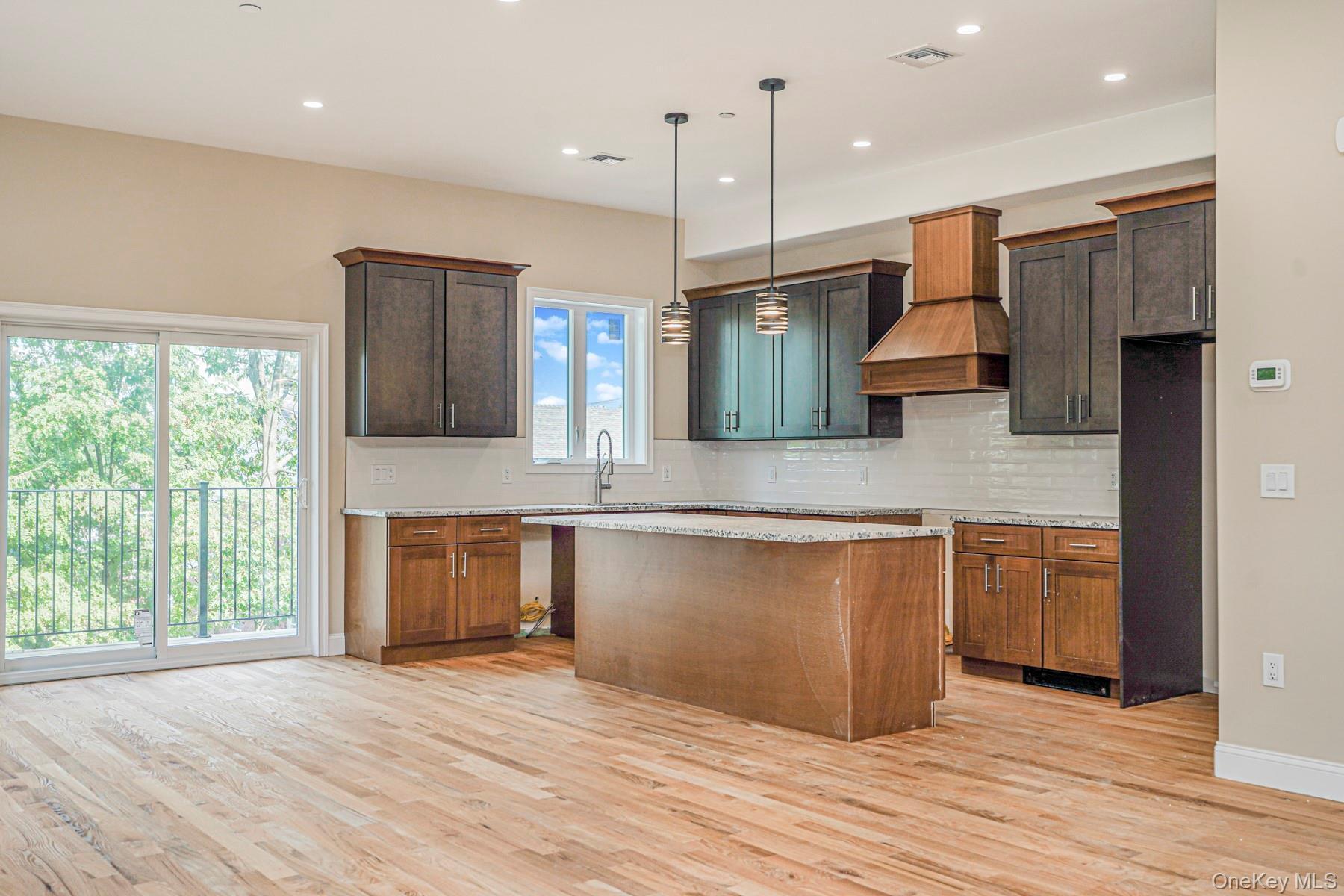 Single Family Glenwood Staten Island, NY 10301, MLS-911206-5