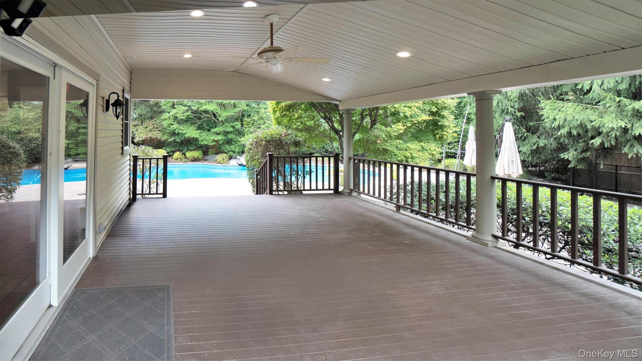 Single Family Canal Suffolk County, NY 11766, MLS-911223-14