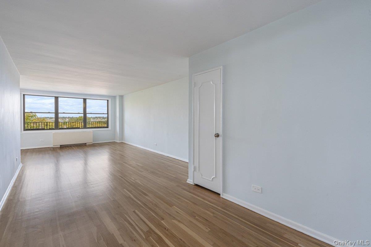 Coop Bell  Queens, NY 11360, MLS-911246-7