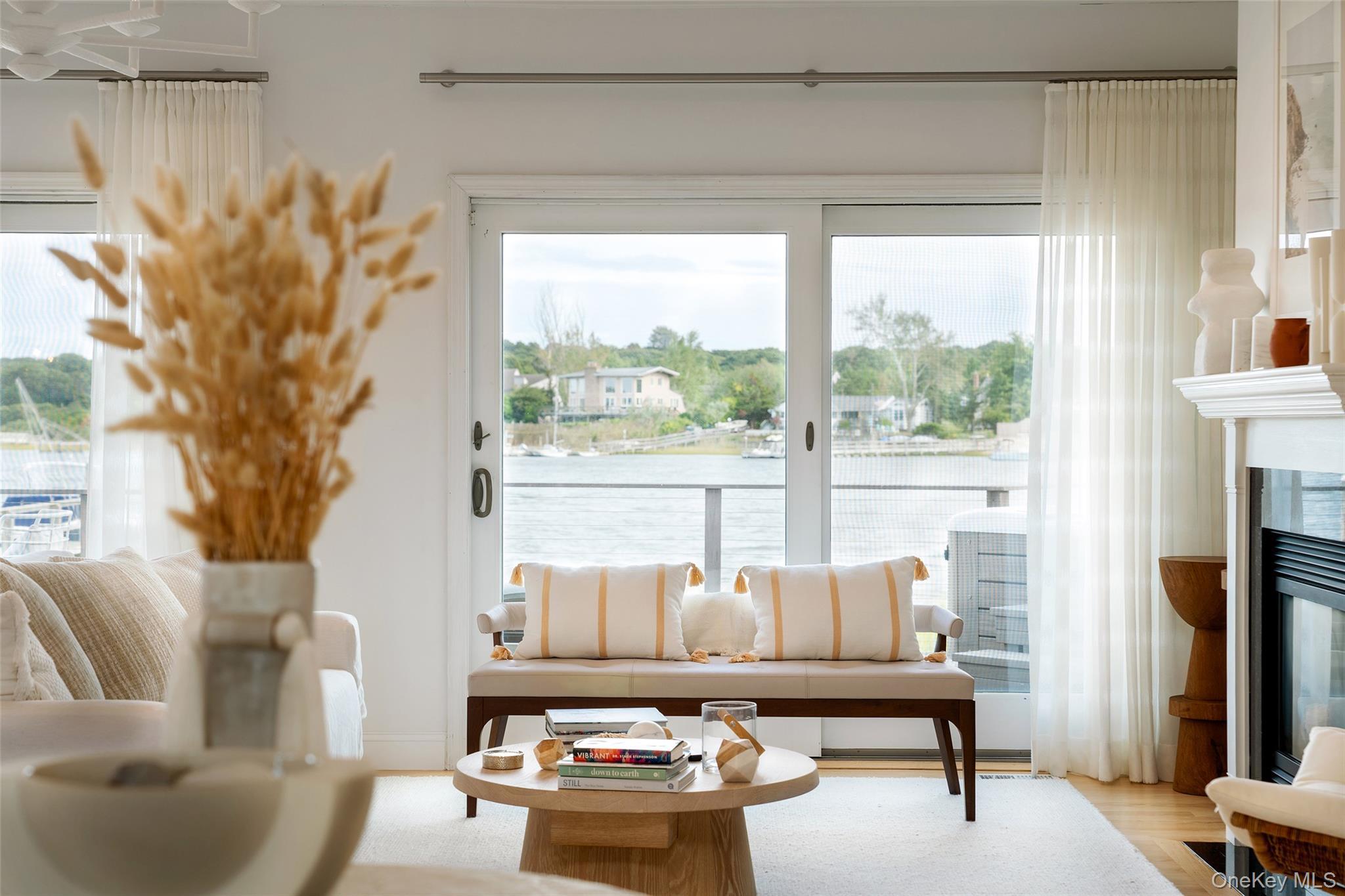 Single Family Landsend Suffolk County, NY 11968, MLS-911271-2