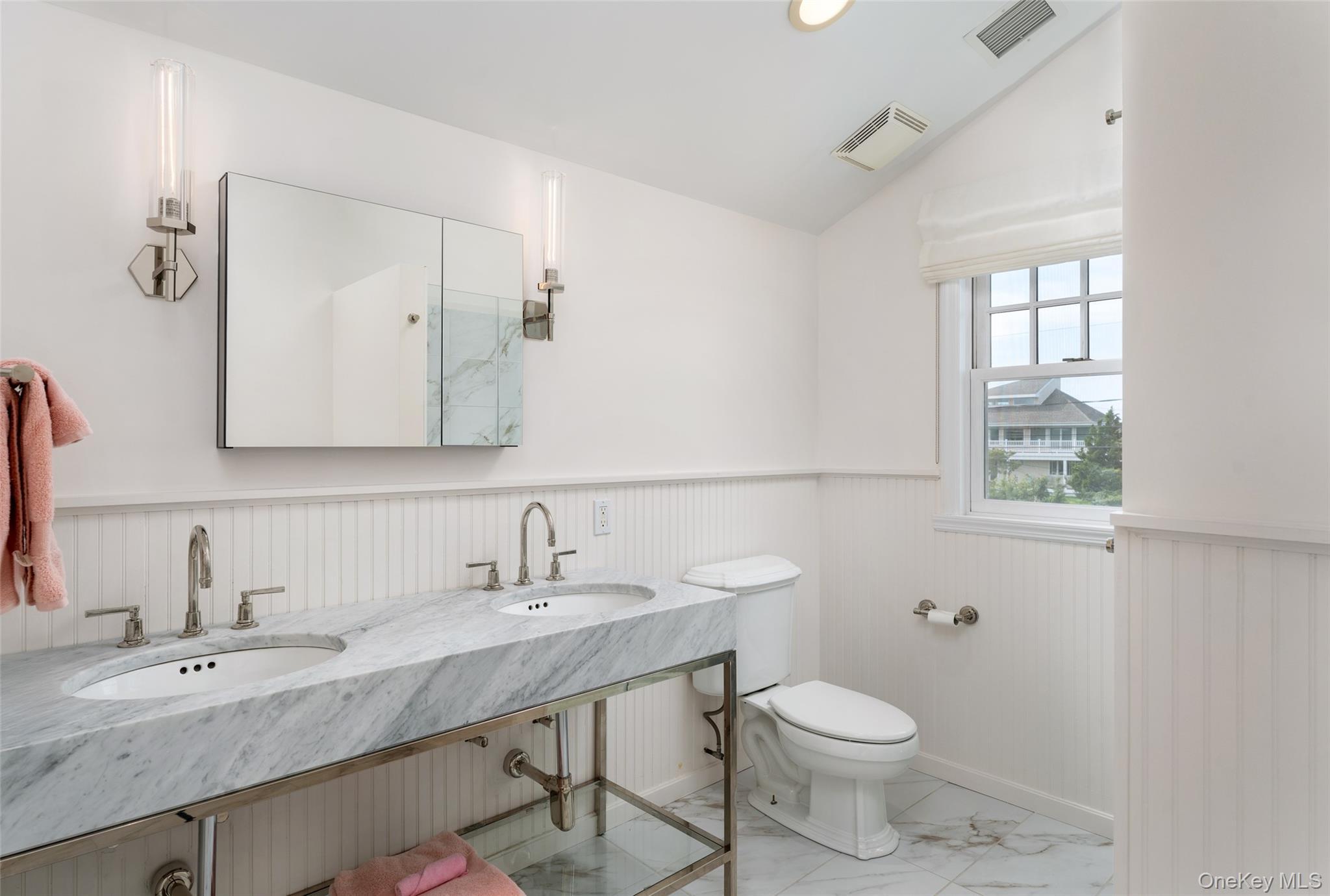 Single Family Landsend Suffolk County, NY 11968, MLS-911271-25