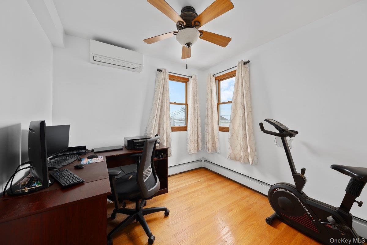 Single Family 6th  Queens, NY 11693, MLS-911289-11