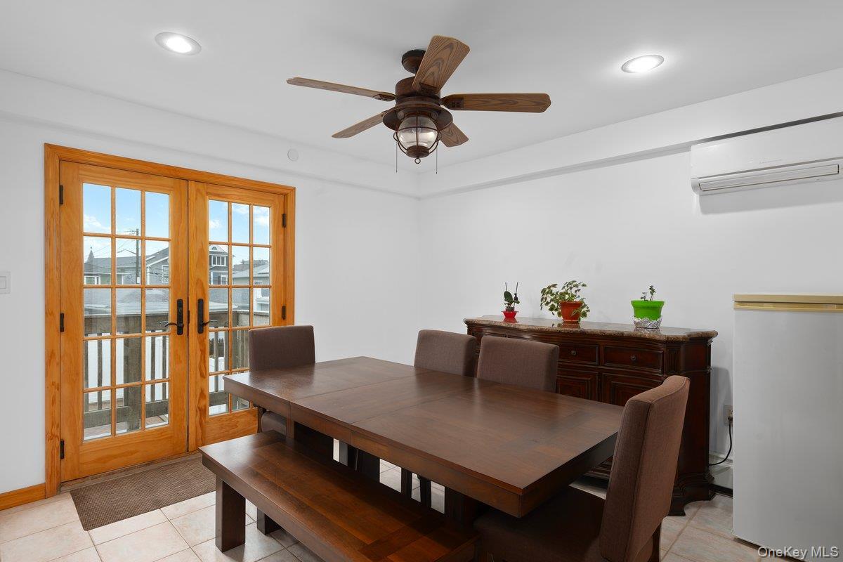 Single Family 6th  Queens, NY 11693, MLS-911289-7