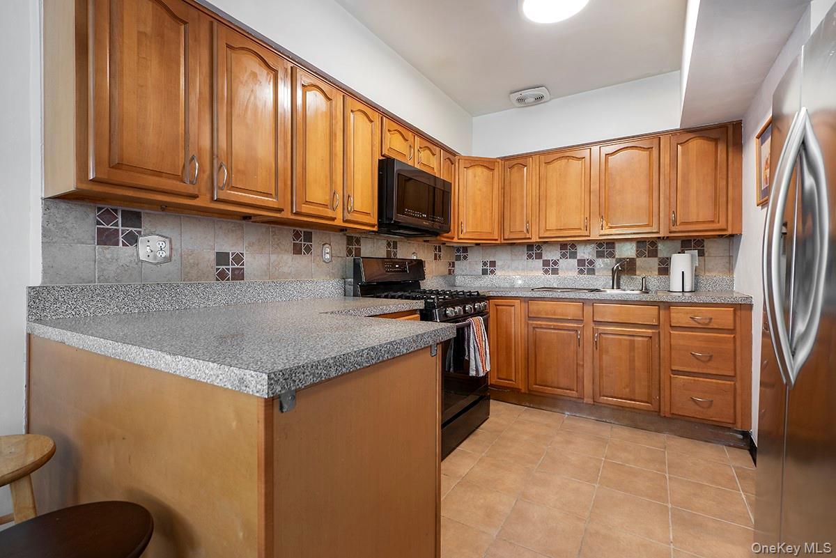 Single Family Prospect  Bronx, NY 10457, MLS-911299-2