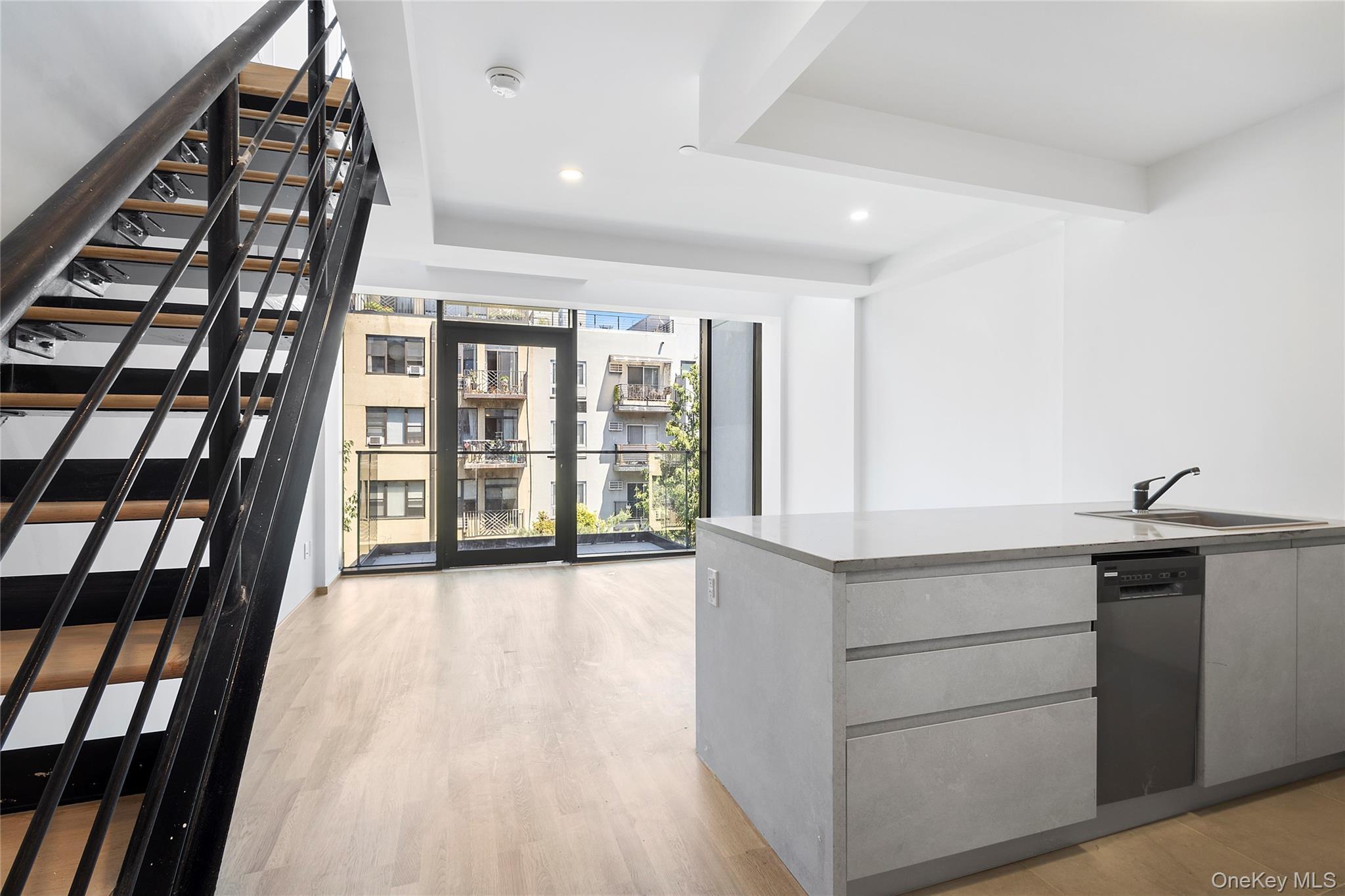 Single Family Monitor Brooklyn, NY 11222, MLS-911322-3