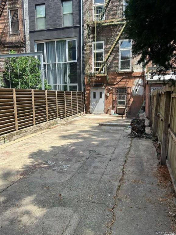 Commercial Lease 116th  Manhattan, NY 10029, MLS-911331-10