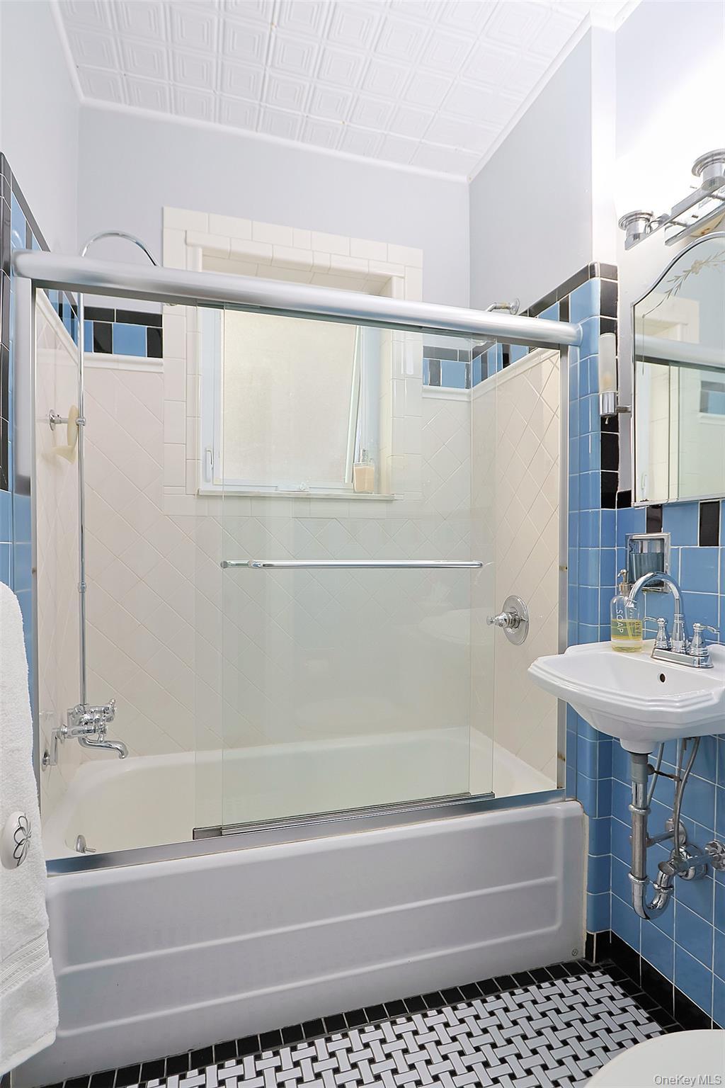 Single Family Grand Orange County, NY 12550, MLS-911340-30