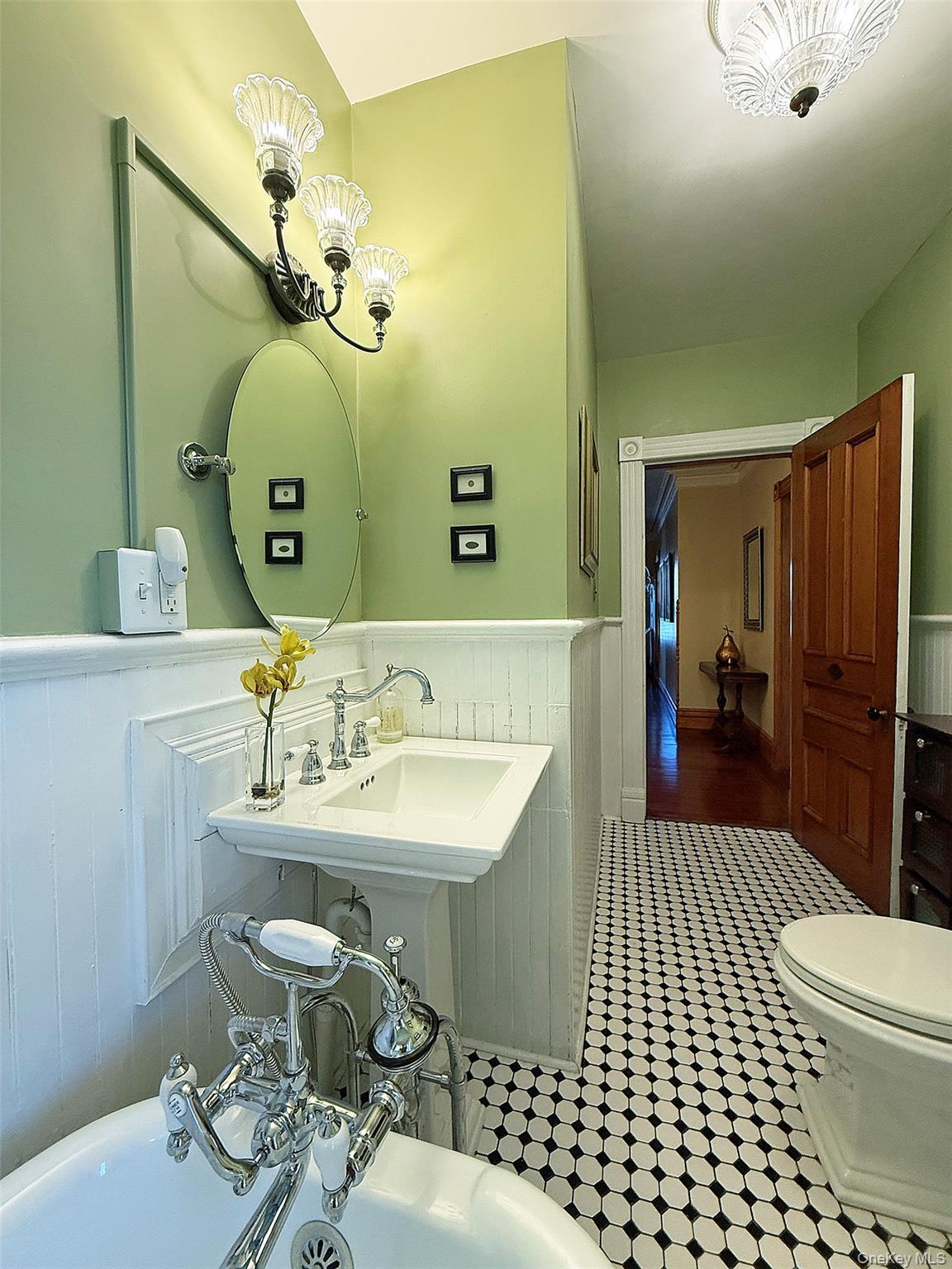 Single Family Grand Orange County, NY 12550, MLS-911340-36