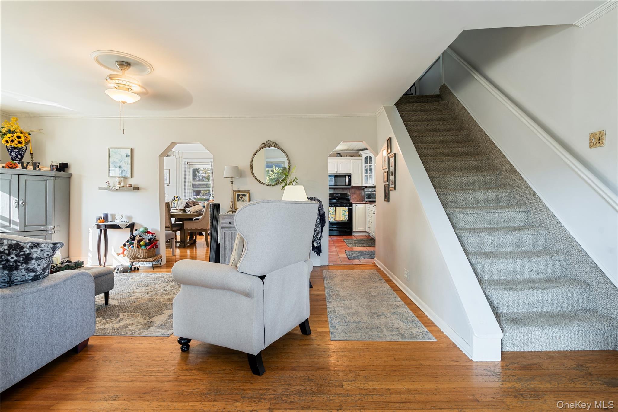 Single Family 4th  Suffolk County, NY 11757, MLS-911358-6