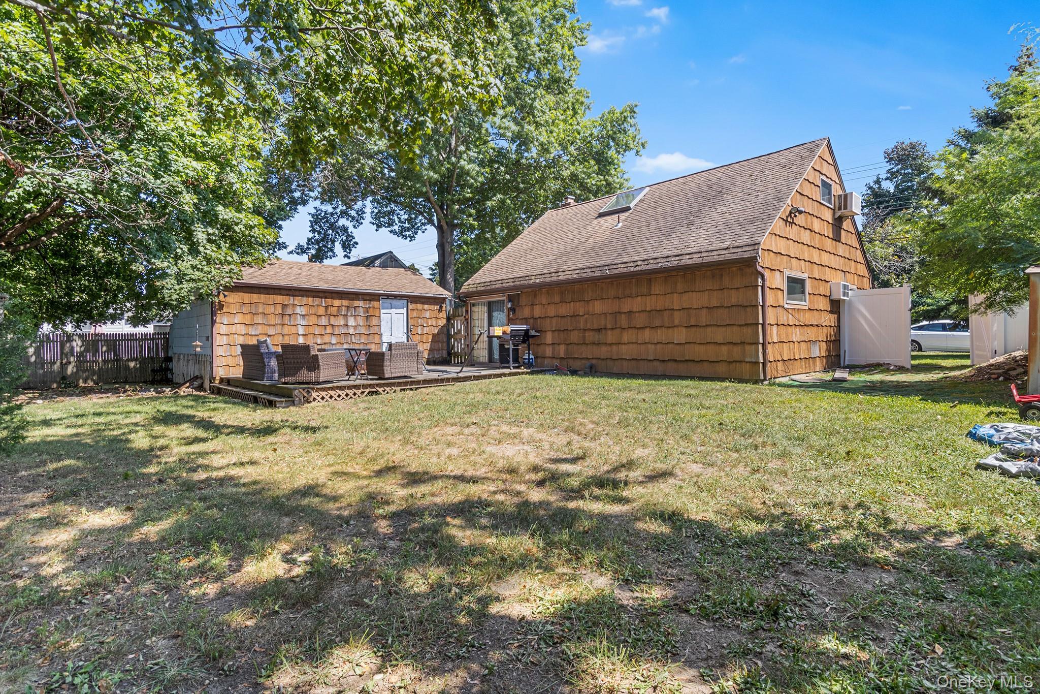 Single Family Carmans  Suffolk County, NY 11735, MLS-911380-20