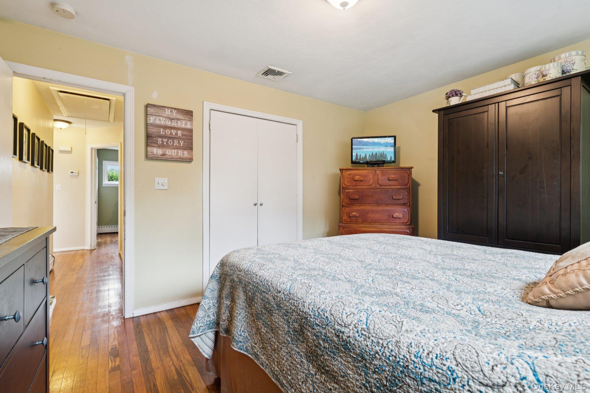 Single Family Berry Suffolk County, NY 11757, MLS-911386-10