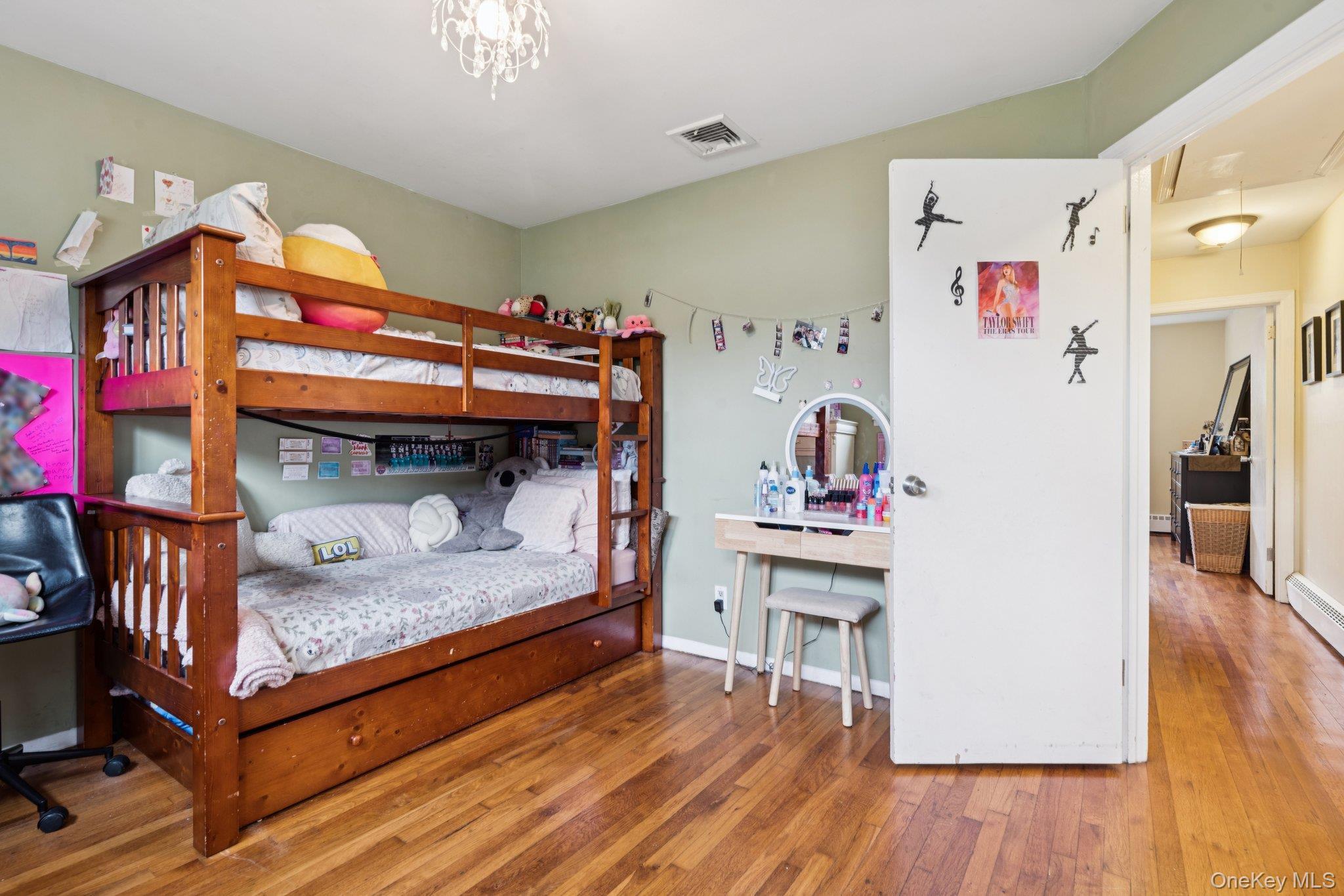 Single Family Berry Suffolk County, NY 11757, MLS-911386-11